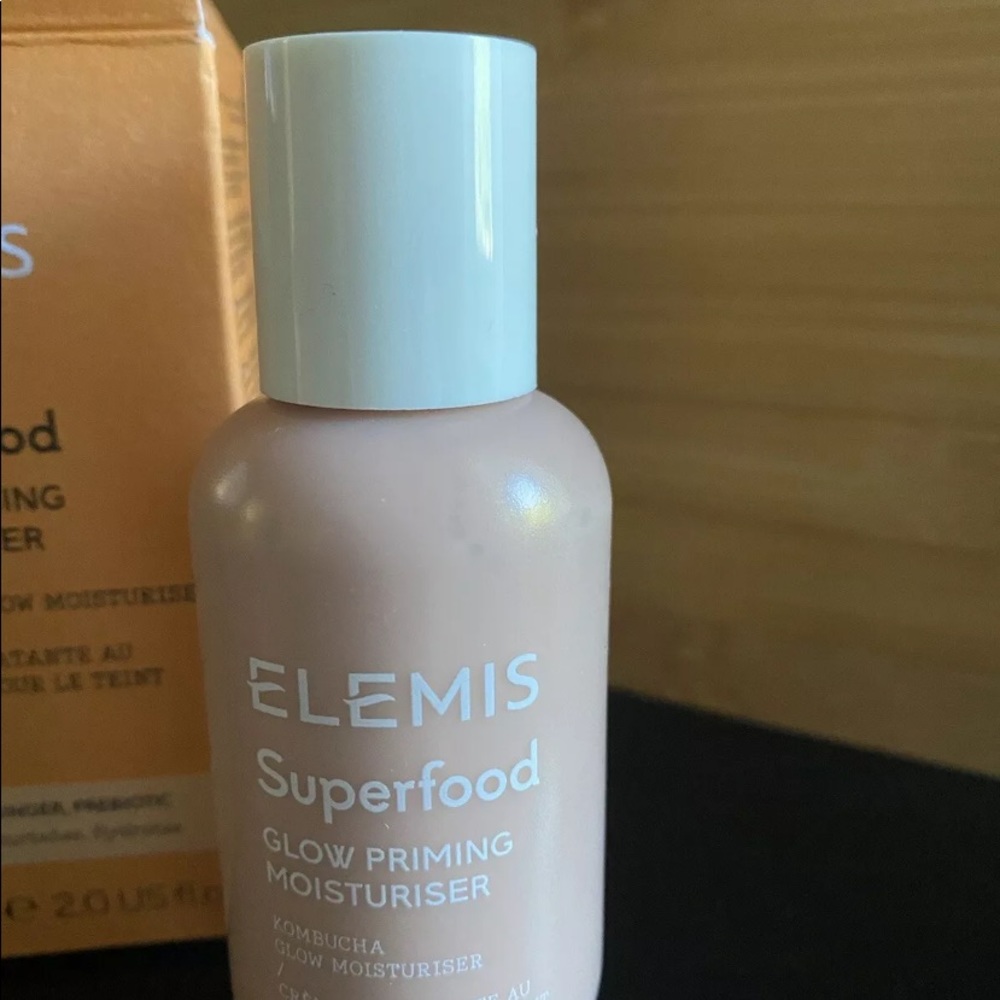 Elemis Superfood glow priming moisturizer - Picture 6 of 10
